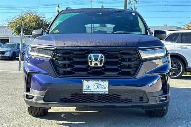 new 2025 Honda Pilot car, priced at $43,395