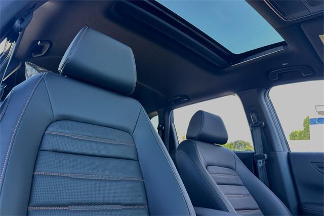 new 2025 Honda CR-V Hybrid car, priced at $39,500