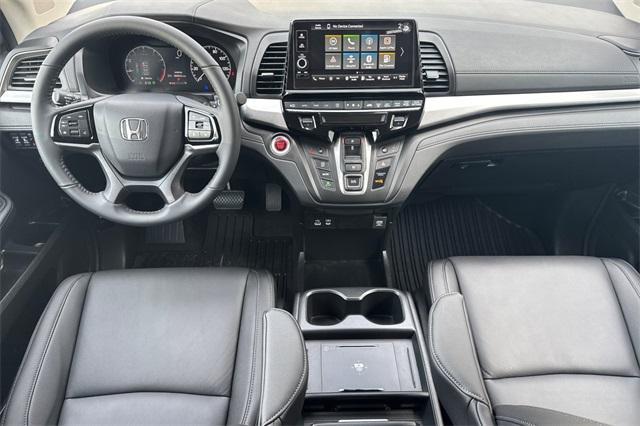 new 2025 Honda Odyssey car, priced at $43,670