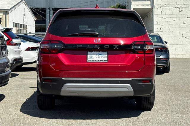 new 2025 Honda Pilot car, priced at $45,405