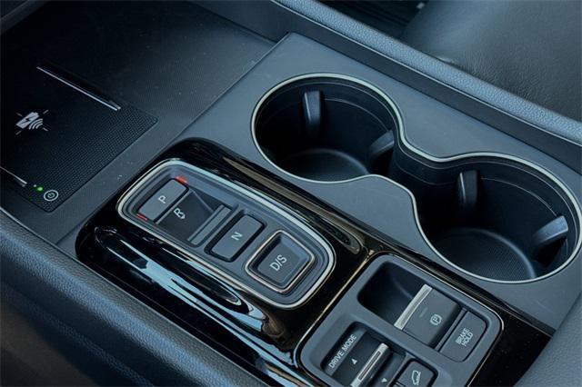 new 2025 Honda Pilot car, priced at $45,405