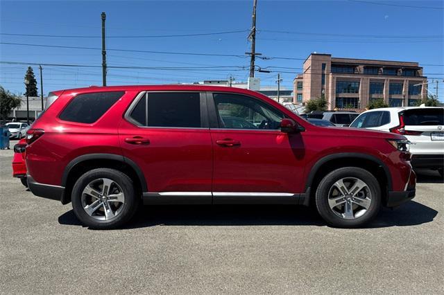 new 2025 Honda Pilot car, priced at $45,405