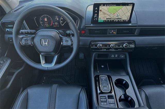 new 2025 Honda Pilot car, priced at $51,550