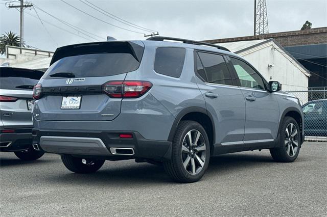 new 2025 Honda Pilot car, priced at $51,550