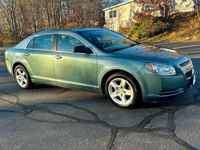 used 2009 Chevrolet Malibu car, priced at $5,500