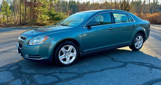 used 2009 Chevrolet Malibu car, priced at $5,500