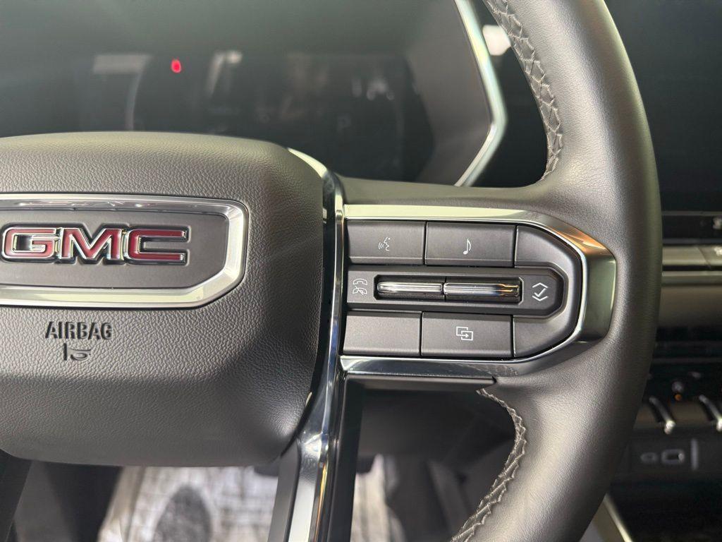 new 2025 GMC Canyon car, priced at $37,630