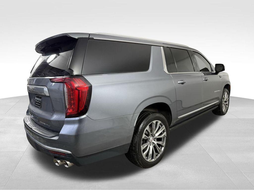 used 2022 GMC Yukon XL car, priced at $55,700