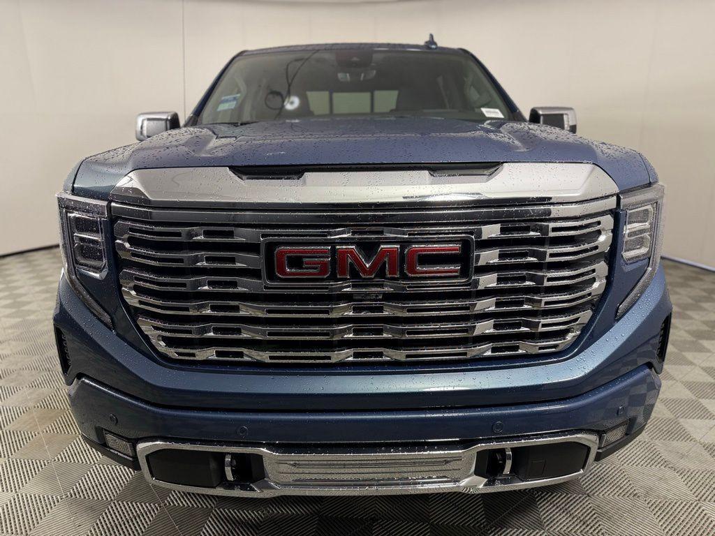 new 2025 GMC Sierra 1500 car, priced at $75,750