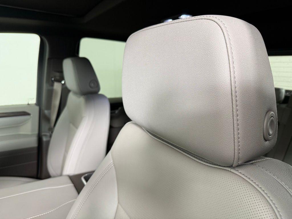 new 2025 GMC Sierra 1500 car, priced at $65,125