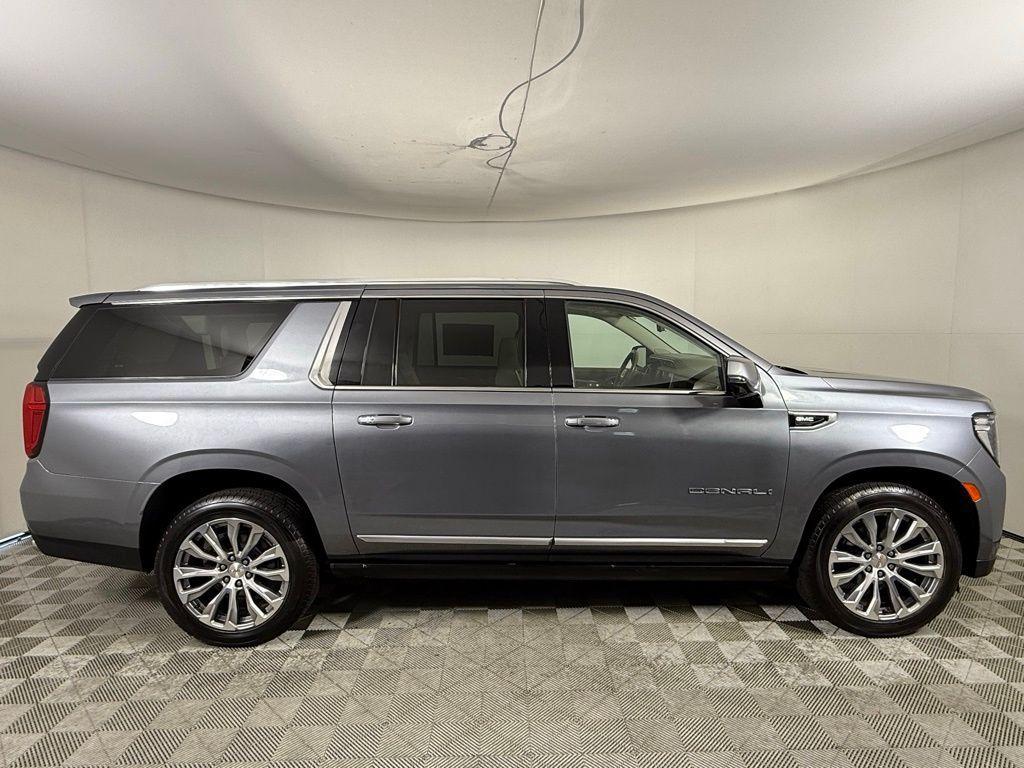 used 2021 GMC Yukon XL car, priced at $51,400