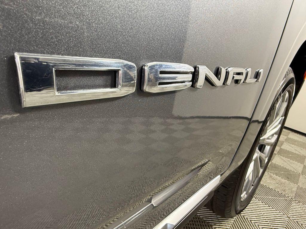 used 2021 GMC Yukon XL car, priced at $51,400