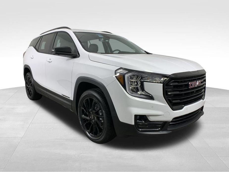 new 2024 GMC Terrain car, priced at $32,500