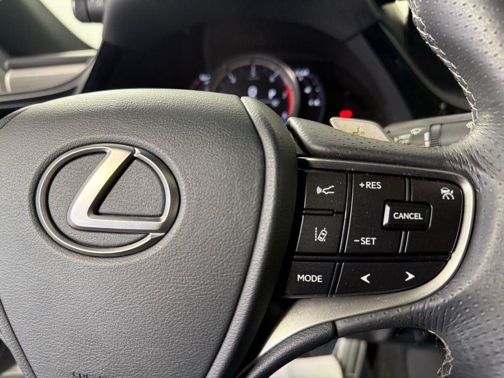 used 2022 Lexus ES 350 car, priced at $36,900