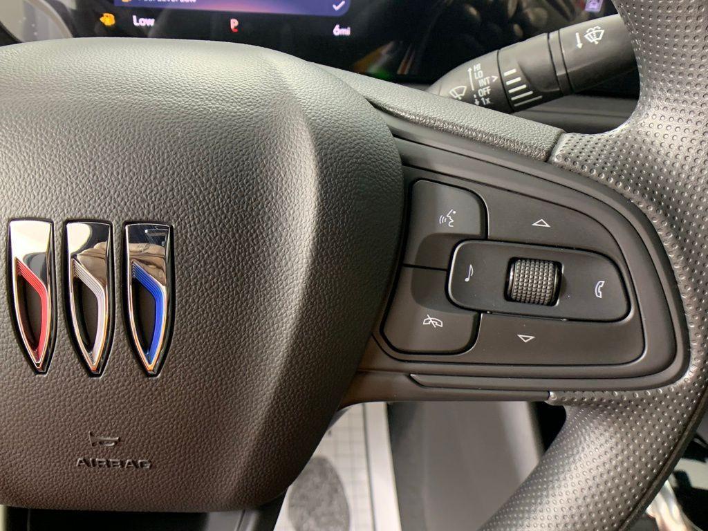 new 2025 Buick Envista car, priced at $24,882