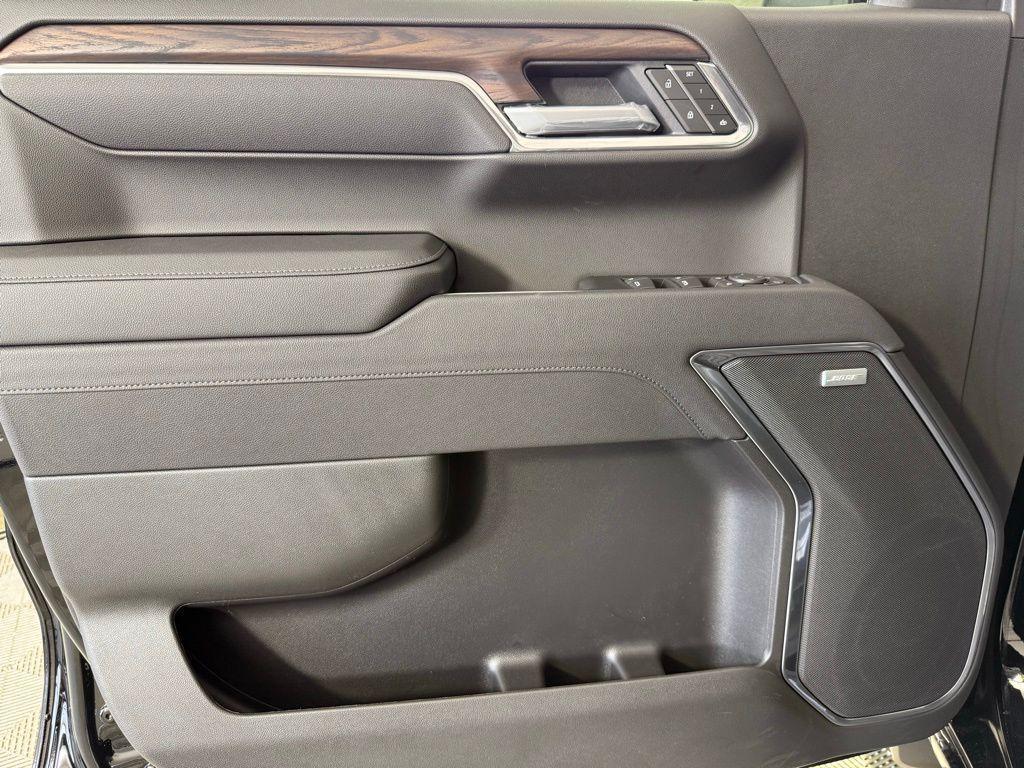 new 2025 GMC Sierra 1500 car, priced at $61,715