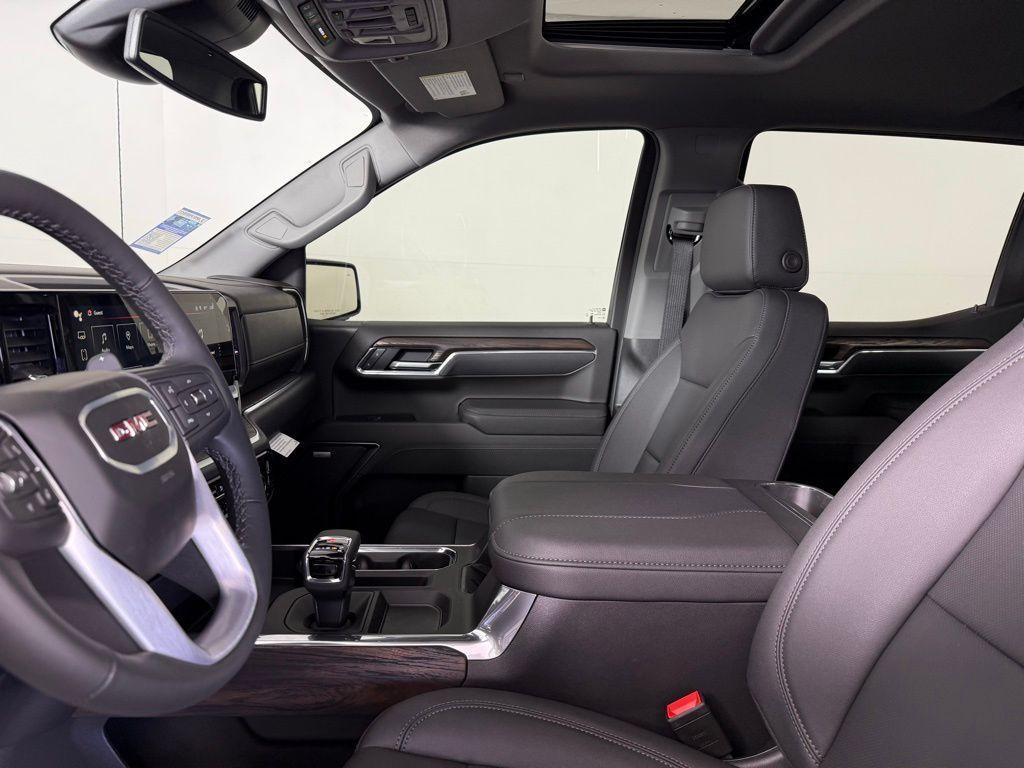 new 2025 GMC Sierra 1500 car, priced at $61,715