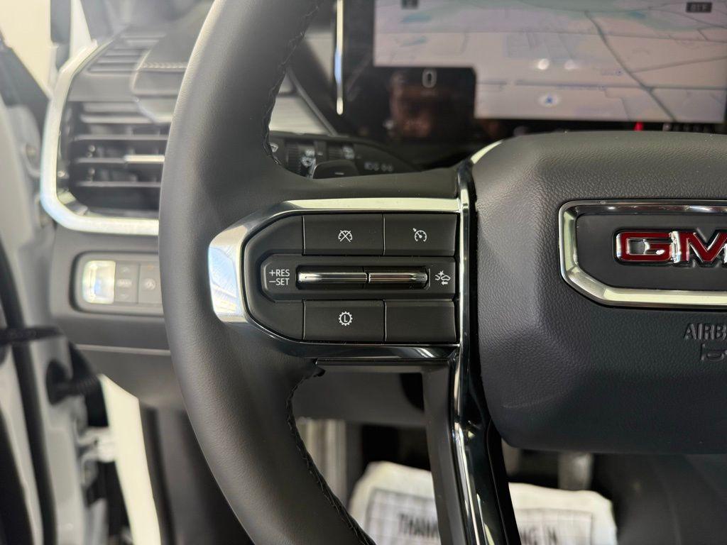 new 2025 GMC Acadia car, priced at $42,095
