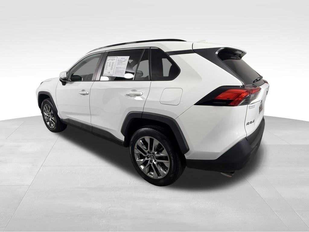 used 2020 Toyota RAV4 car, priced at $25,774