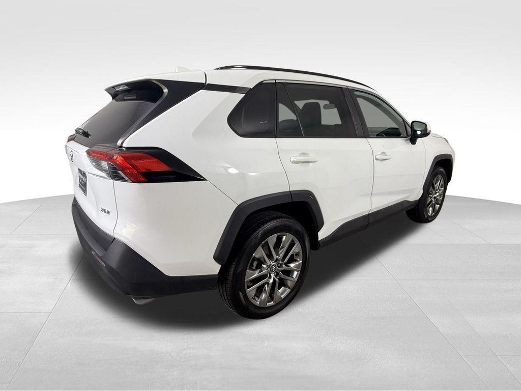 used 2020 Toyota RAV4 car, priced at $25,774