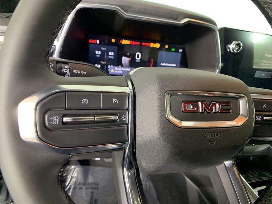 new 2024 GMC Canyon car, priced at $38,620