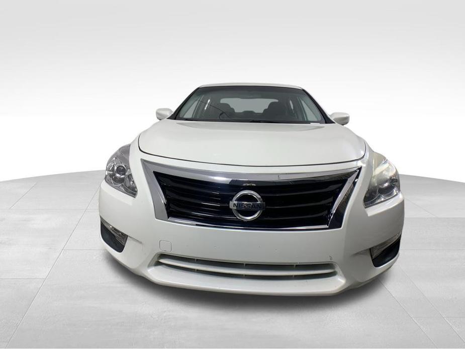 used 2015 Nissan Altima car, priced at $5,392