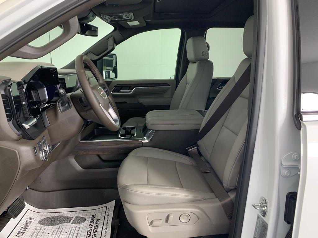 new 2026 GMC Sierra 2500 car, priced at $83,895