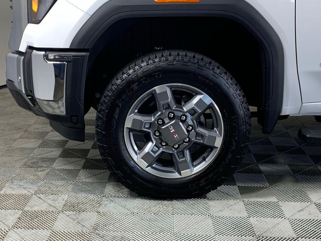 new 2026 GMC Sierra 2500 car, priced at $83,895