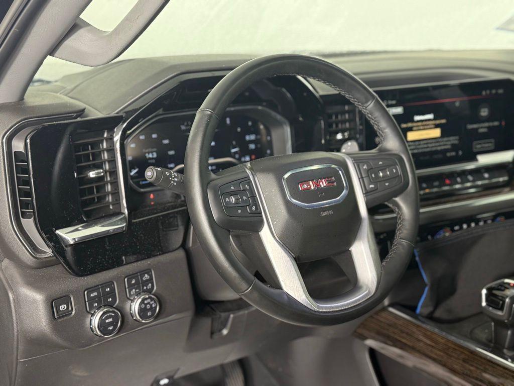 used 2025 GMC Sierra 1500 car, priced at $55,600