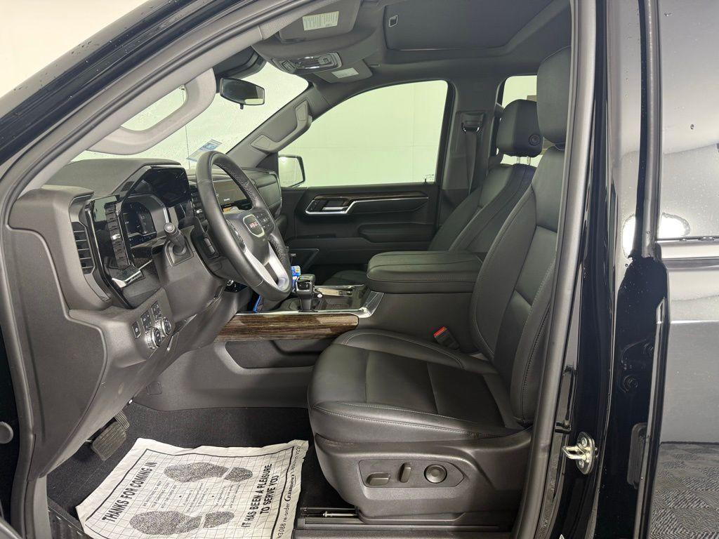 used 2025 GMC Sierra 1500 car, priced at $55,600
