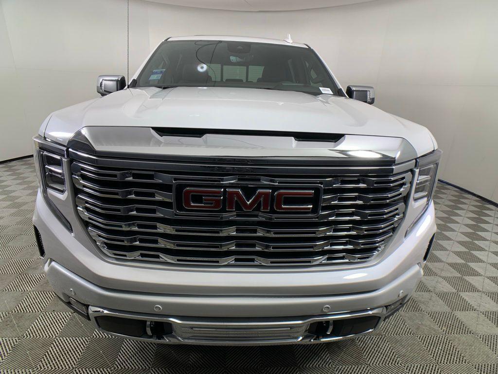 new 2025 GMC Sierra 1500 car, priced at $70,840