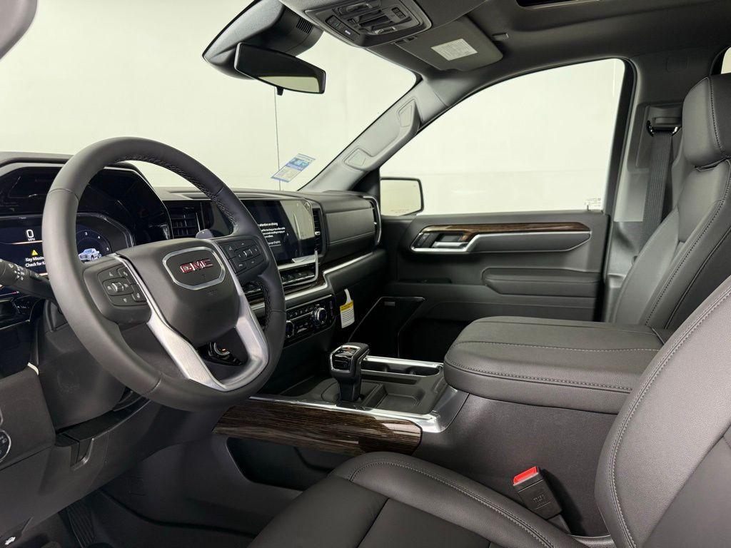 new 2025 GMC Sierra 1500 car, priced at $65,630