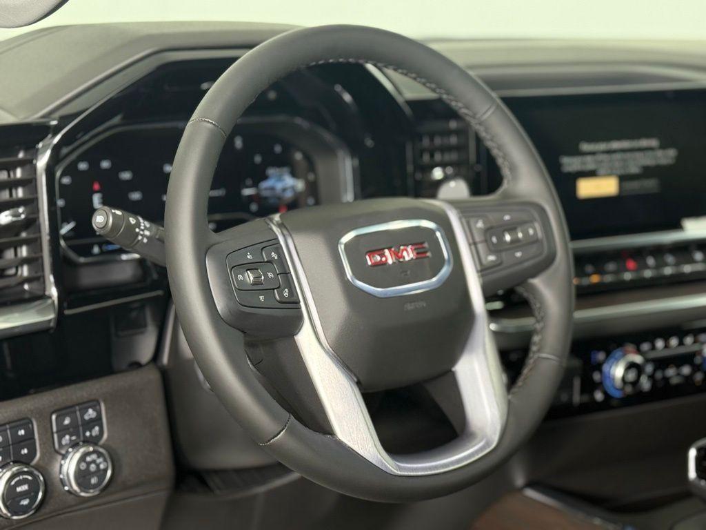 new 2025 GMC Sierra 1500 car, priced at $64,135