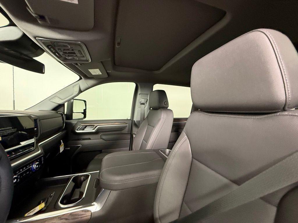 new 2025 GMC Sierra 2500 car, priced at $83,210