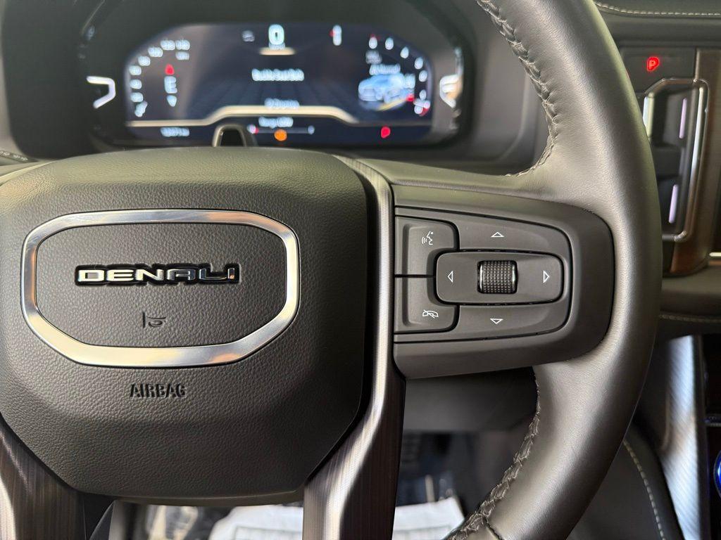 used 2023 GMC Yukon XL car, priced at $75,500
