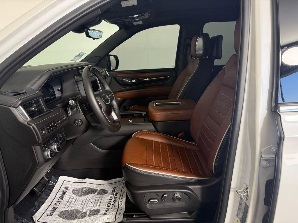 used 2023 GMC Yukon XL car, priced at $75,500