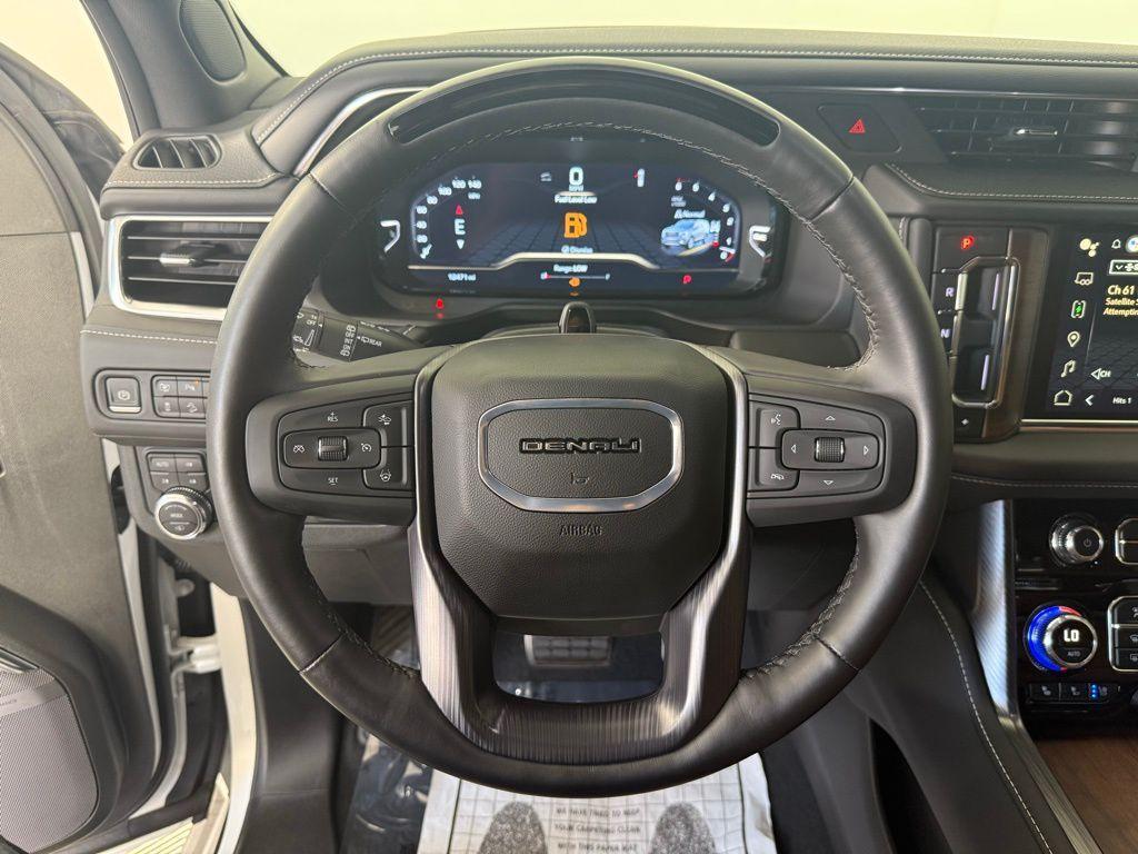 used 2023 GMC Yukon XL car, priced at $75,500