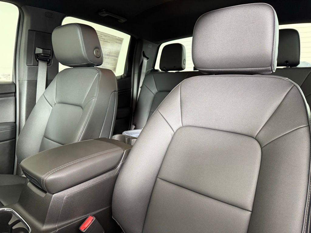 new 2025 GMC Canyon car, priced at $41,890