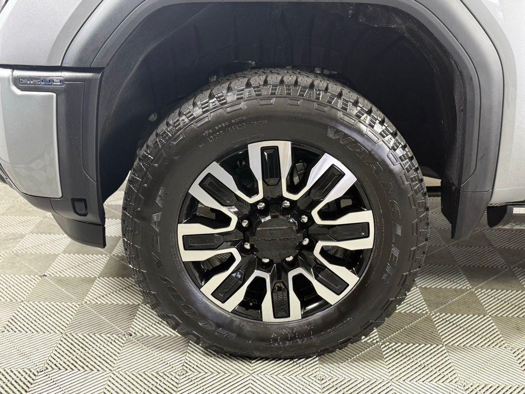 new 2025 GMC Sierra 2500 car, priced at $93,000