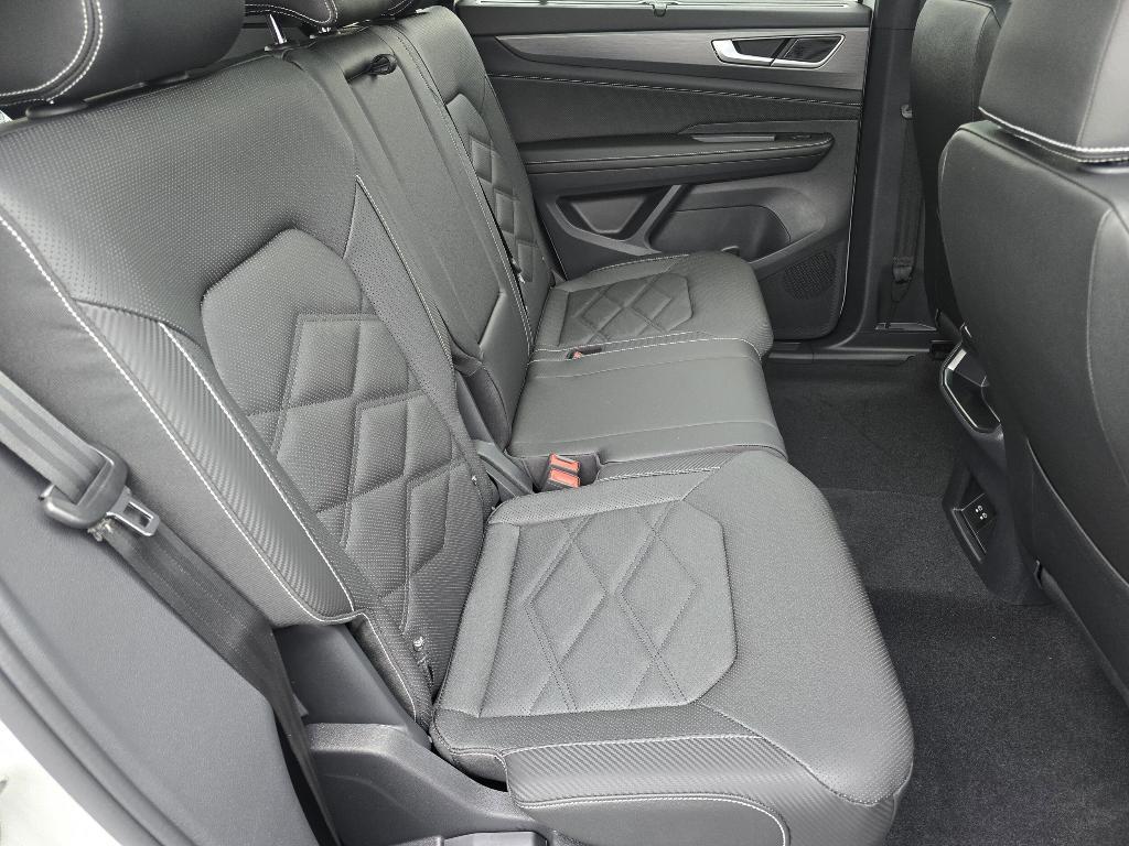 new 2025 Volkswagen Atlas Cross Sport car, priced at $45,510