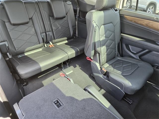 new 2025 Volkswagen Atlas car, priced at $47,141