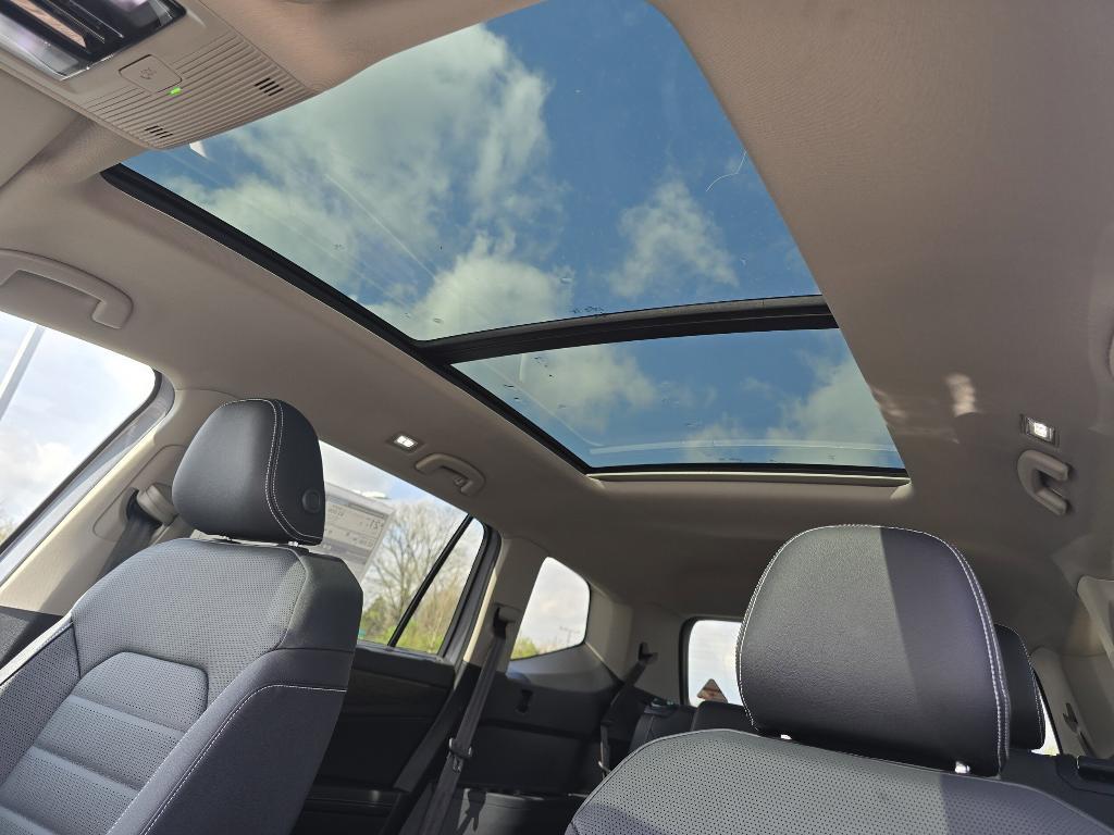 new 2025 Volkswagen Atlas car, priced at $49,804