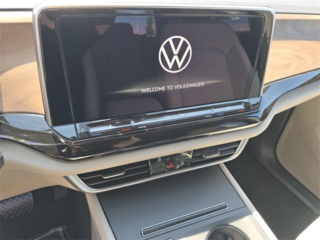 new 2025 Volkswagen Atlas car, priced at $40,943