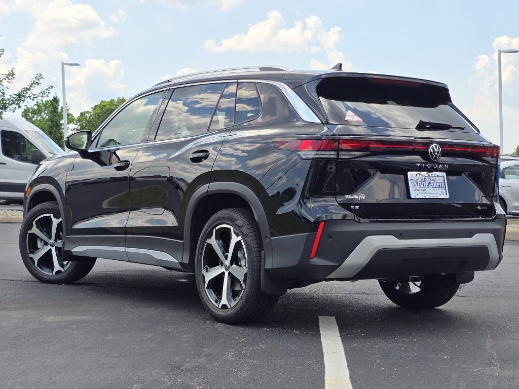 new 2025 Volkswagen Tiguan car, priced at $33,678