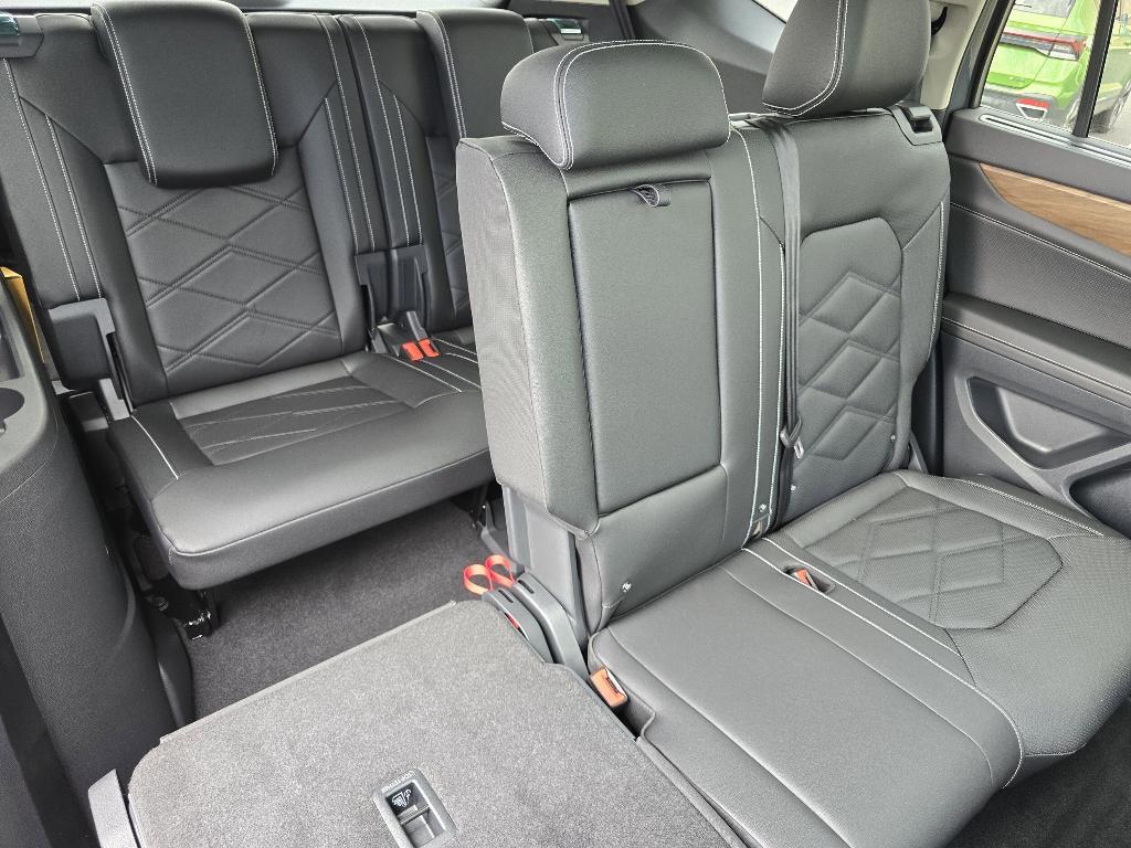 new 2025 Volkswagen Atlas car, priced at $46,232