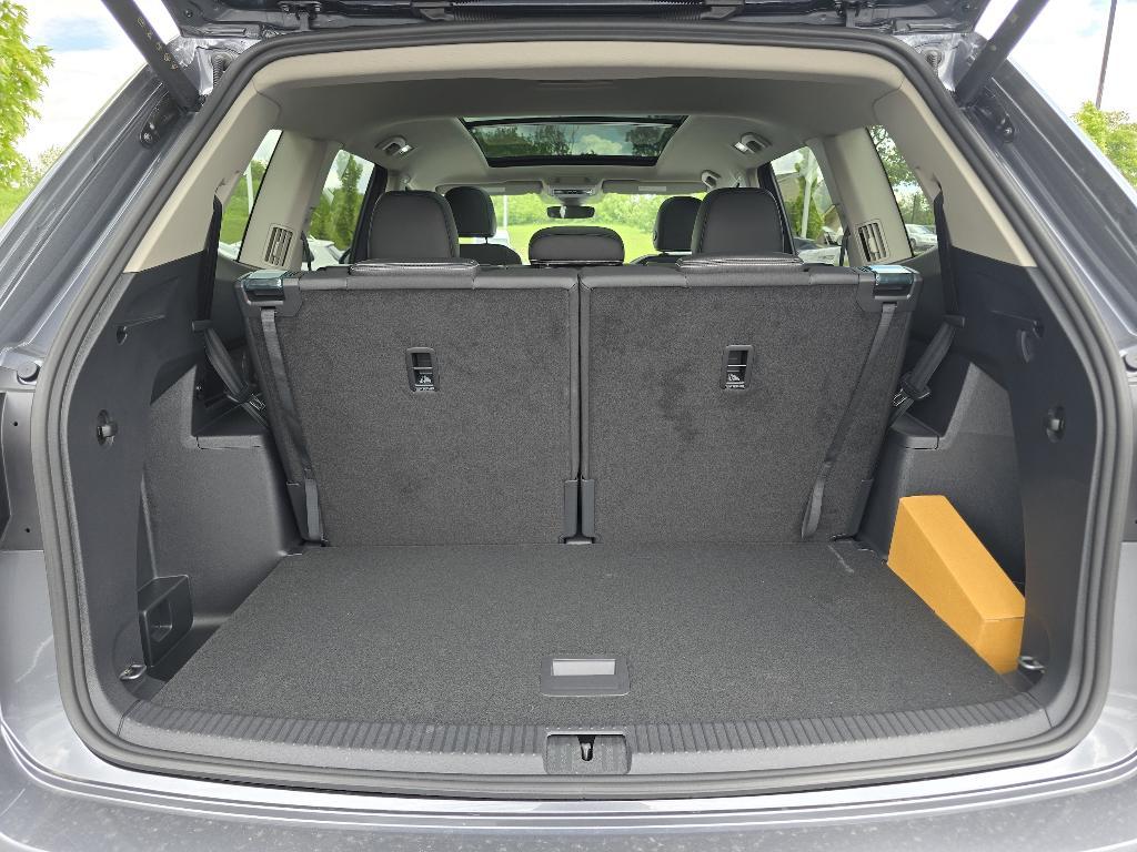 new 2025 Volkswagen Atlas car, priced at $46,232