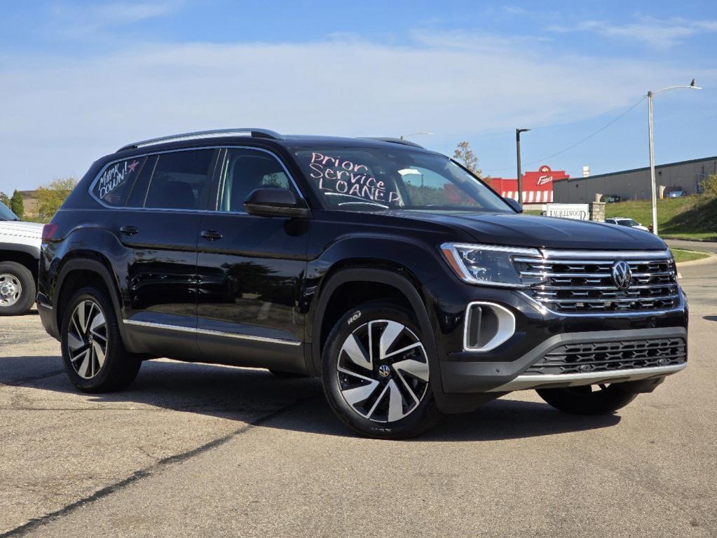 new 2024 Volkswagen Atlas car, priced at $46,448