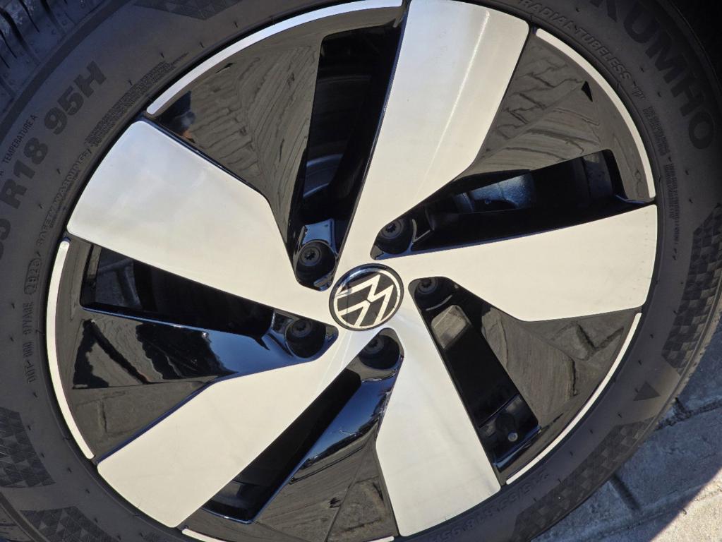 new 2024 Volkswagen Taos car, priced at $25,748