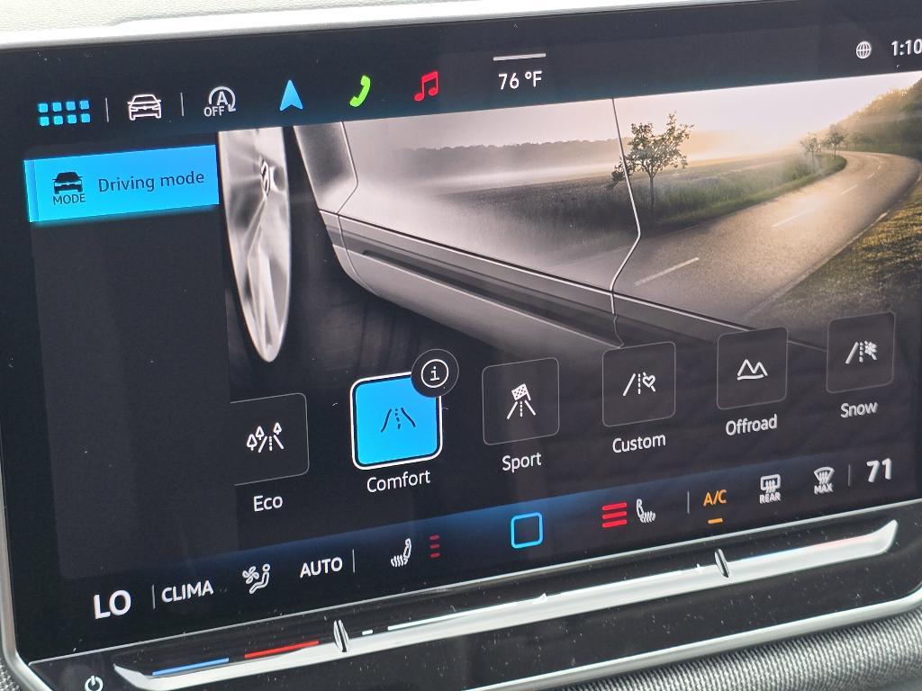 new 2025 Volkswagen Tiguan car, priced at $29,796