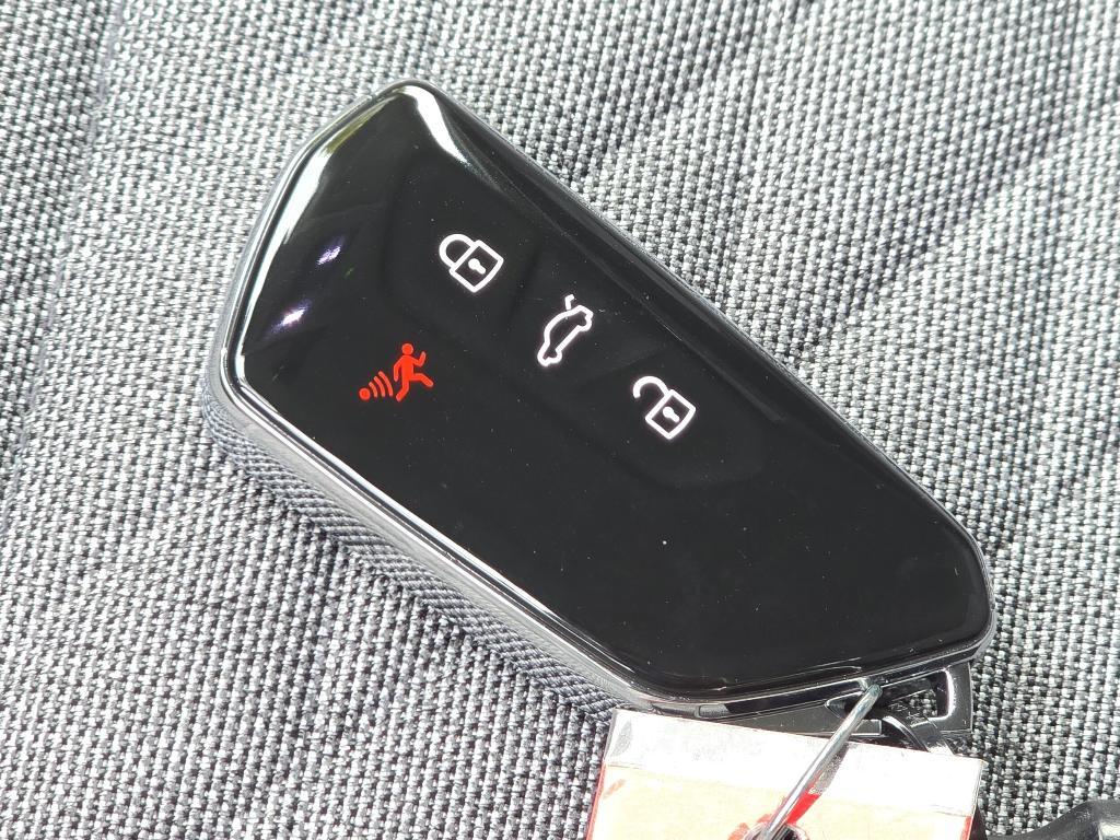 new 2025 Volkswagen Tiguan car, priced at $29,796